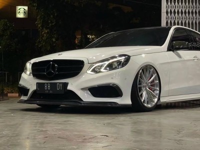 Indonesian Mercedes-Benz E-class W212 stancenation luxury fashion