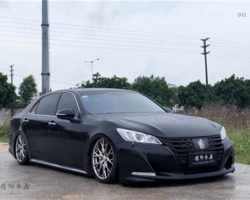 Japanese style is king, stylish design Toyota Crown Stance Nation