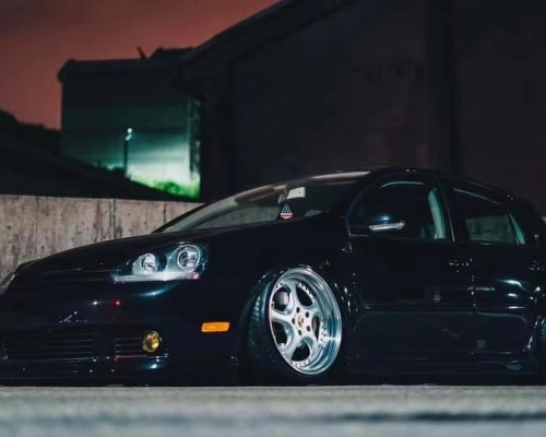 Highlight personality and define style – the first choice for cooperation between Volkswagen Golf 5 and Stance Nation